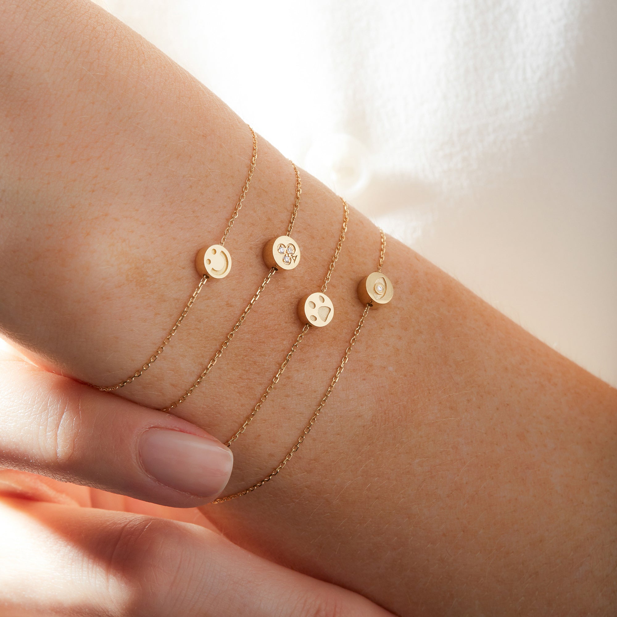 Modern Words Fine Star Bracelet